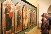 В Великом Новгороде открылась выставка «От обители земной в обитель небесную»	