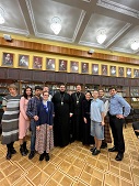 В Издательском совете состоялась встреча с группой православной молодежи