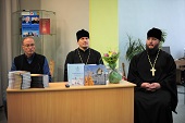В Ванинской епархии прошли встречи с лауреатом Патриаршей литературной премии Виктором Николаевым